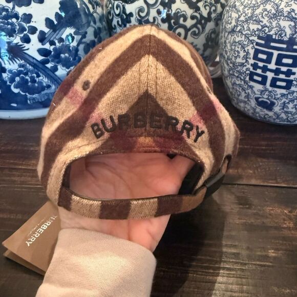 NWT BURBERRY House Check Wool Ball Cap Brown - Picture 5 of 10